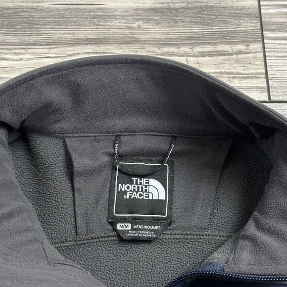 The North Face Soft Shell Jacket - Picture 7 of 7